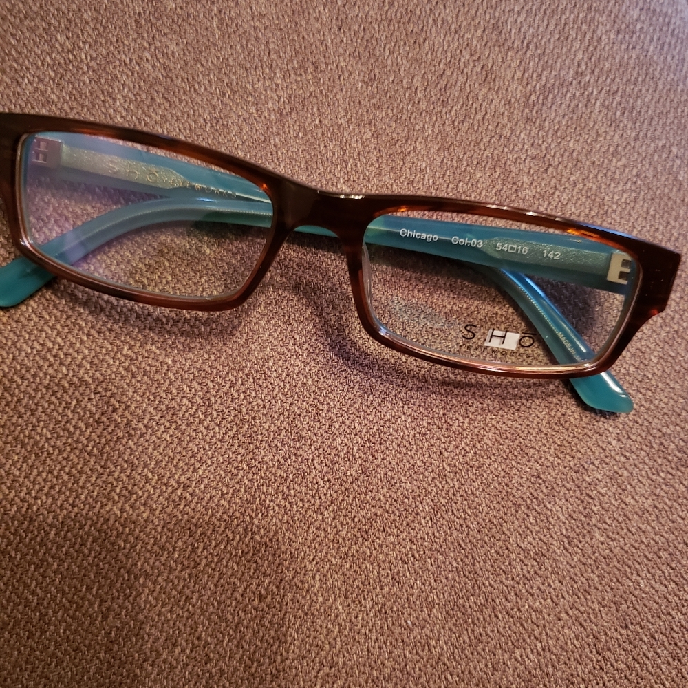 Eyeglasses frame